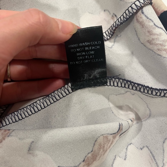 Haute Monde Navy Floral Bodycon Mini Dress - Size Medium - Picture 8 of 9